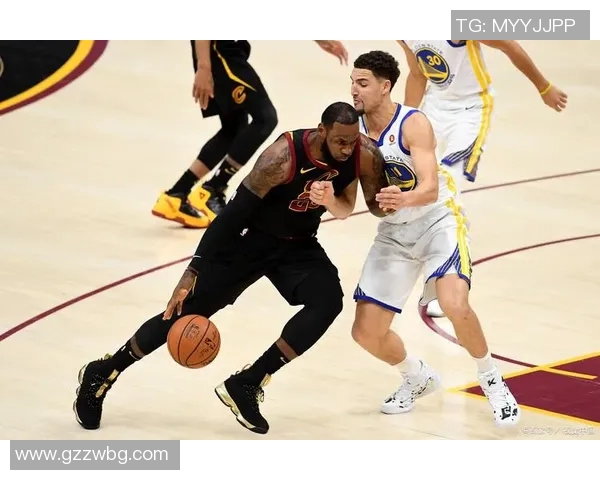 2016年勇士队与老鹰队的精彩对决回顾与分析 2016年勇士队与老鹰队的精彩对决回顾与分析